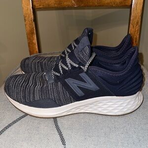 New Balance sneakers (barely worn) - size 10 men’s
